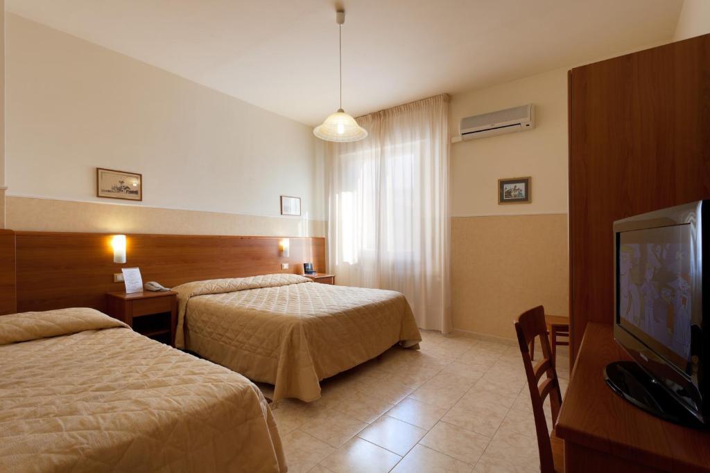 Parking Hotel Giardino Livorno Bilik gambar
