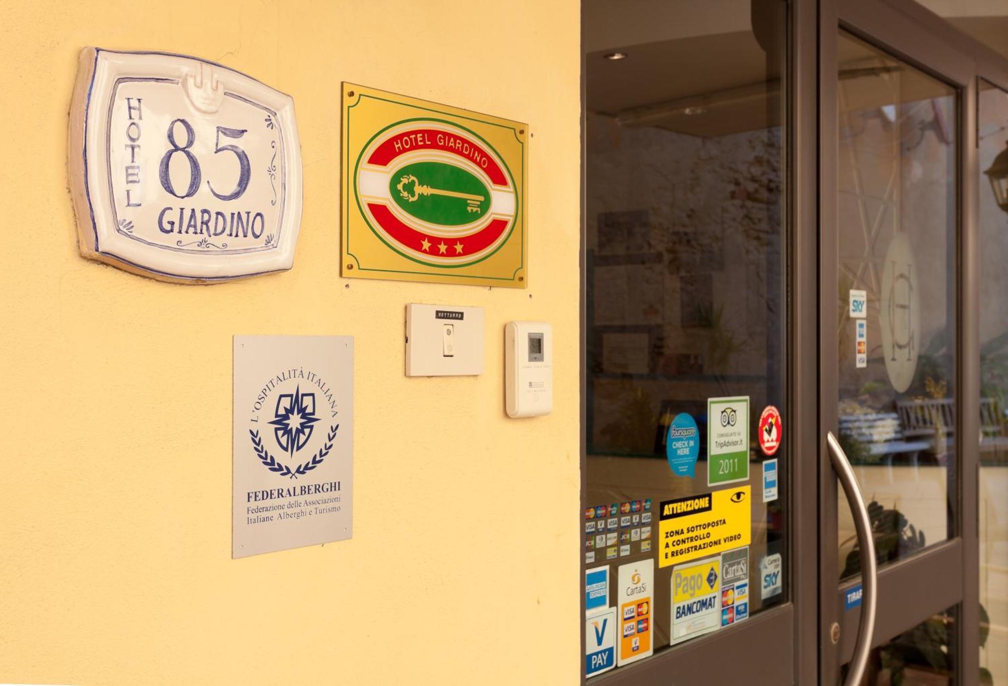 Parking Hotel Giardino Livorno Luaran gambar