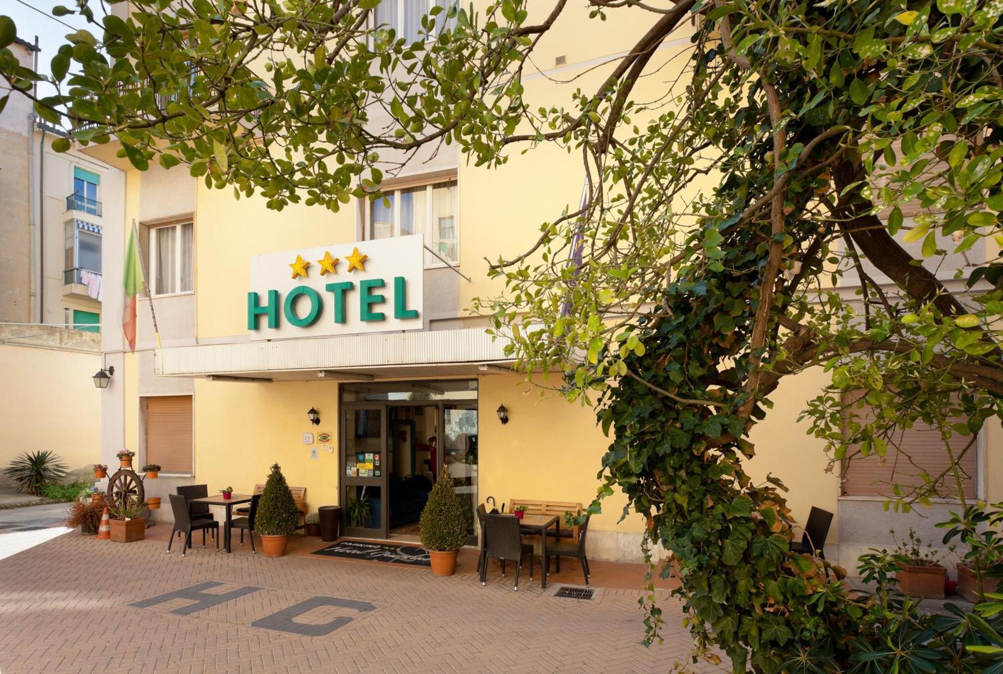 Parking Hotel Giardino Livorno Luaran gambar